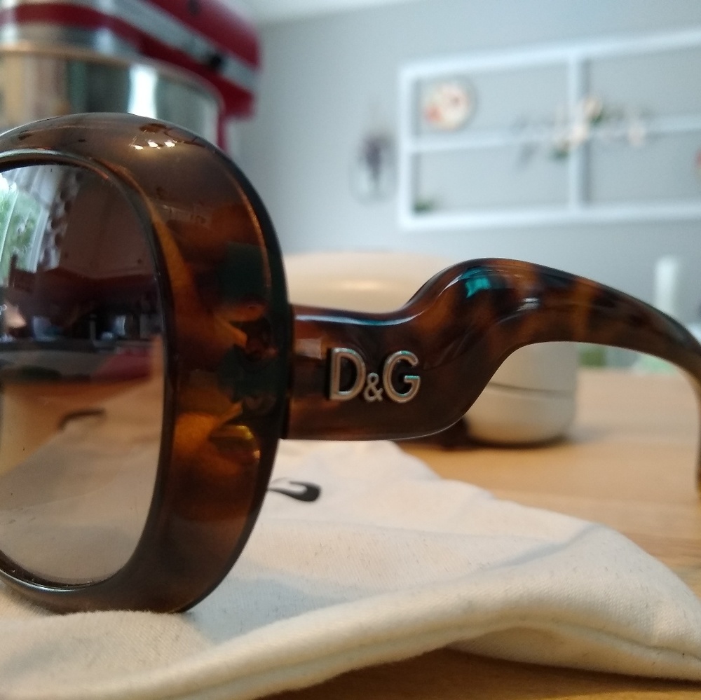 EUC Dolce & Gabbana Sunglasses